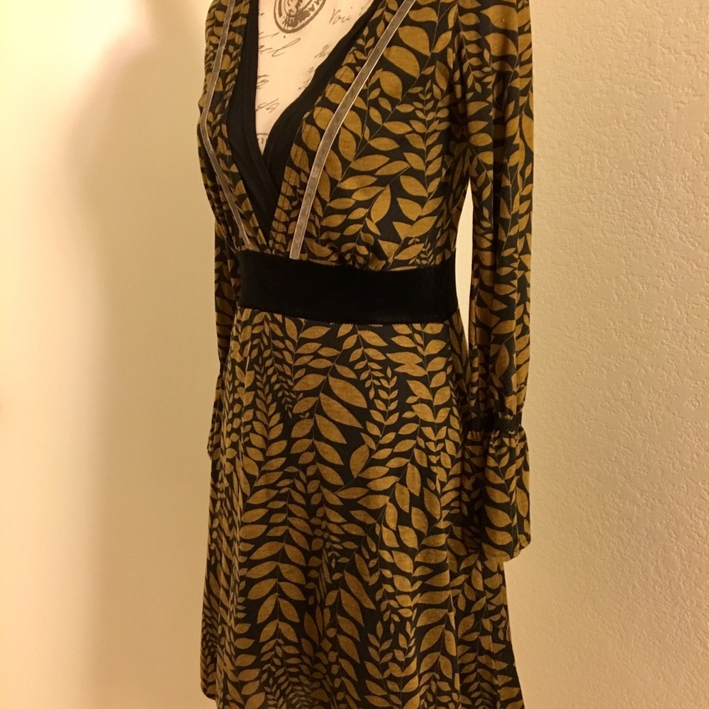 SILENT WORTH Pre owned Dress Size M